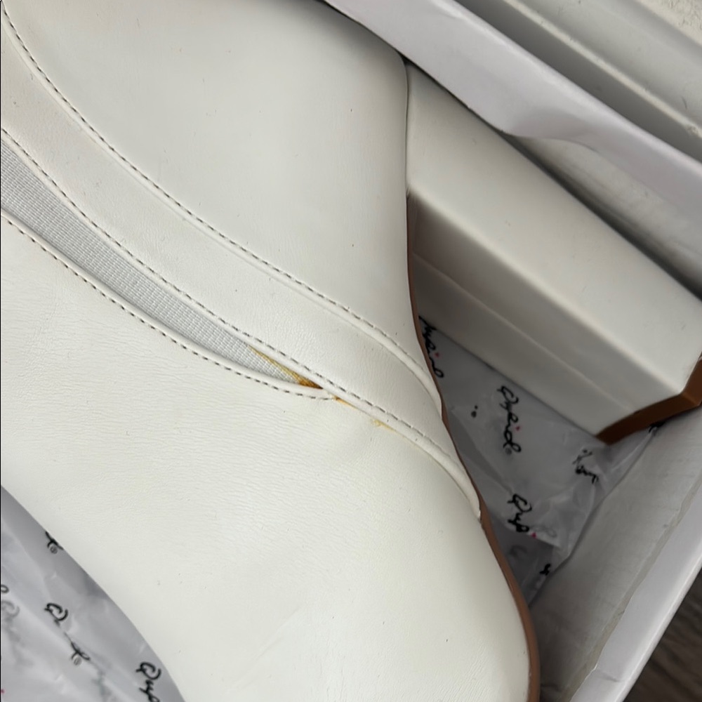 Qupid White Heeled Boots with Chunky Heel - Picture 3 of 6